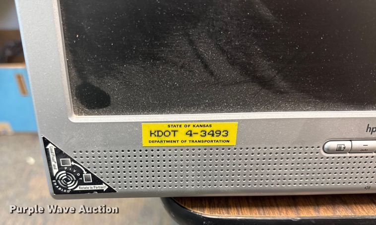 image for item DY8134 (23) monitors