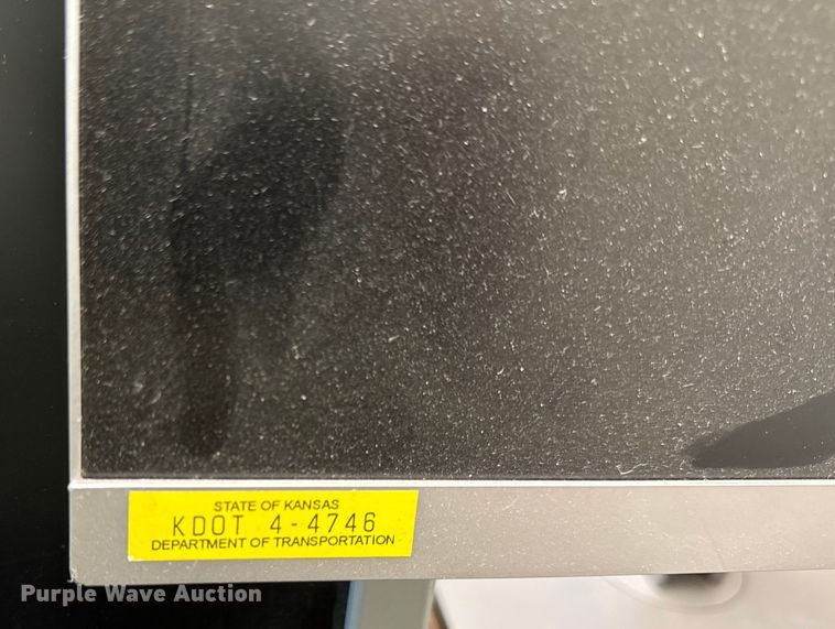 image for item DY8134 (23) monitors