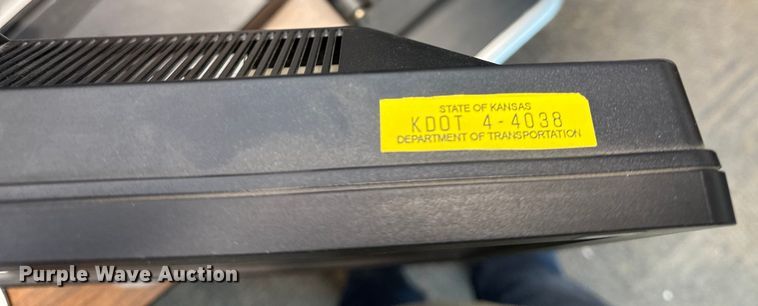 image for item DY8134 (23) monitors