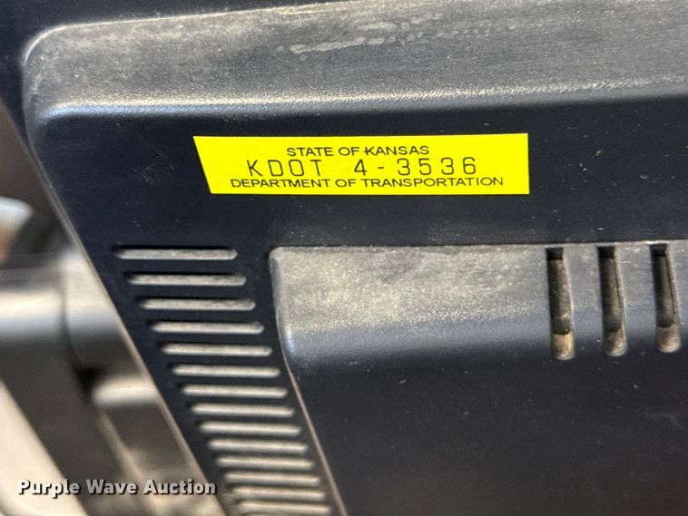 image for item DY8134 (23) monitors