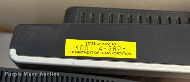 image for item DY8134 (23) monitors