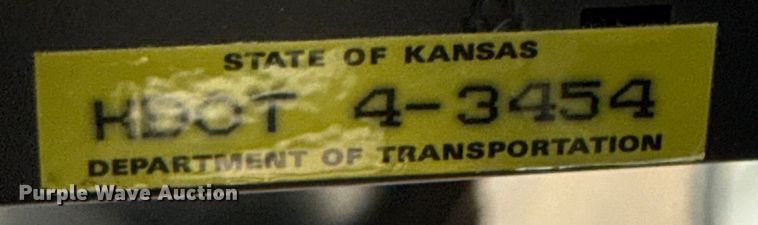 image for item DY8134 (23) monitors