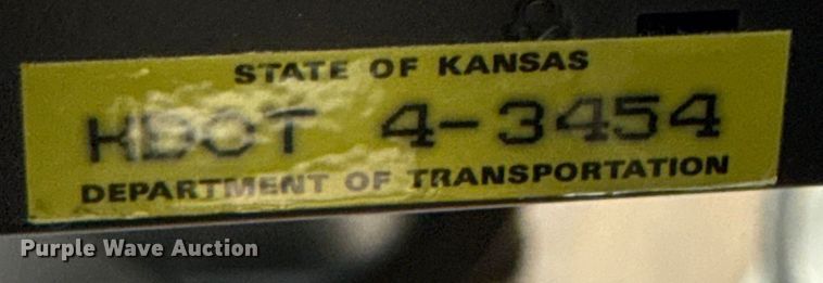 image for item DY8134 (23) monitors