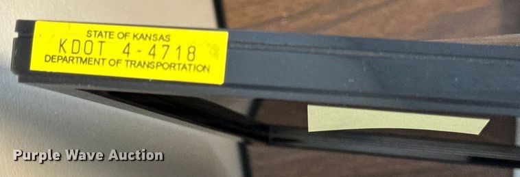 image for item DY8134 (23) monitors