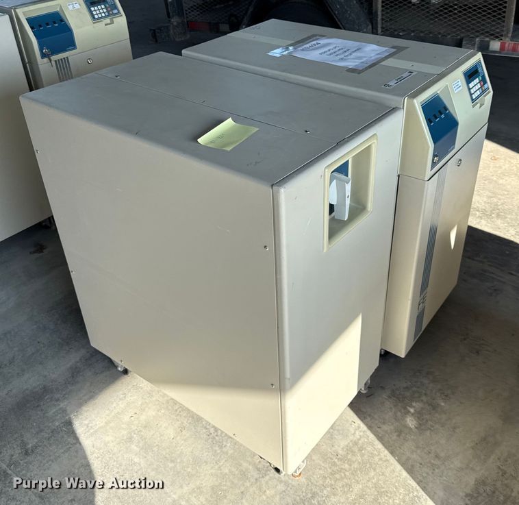 image for item DY8137 Eaton UPS