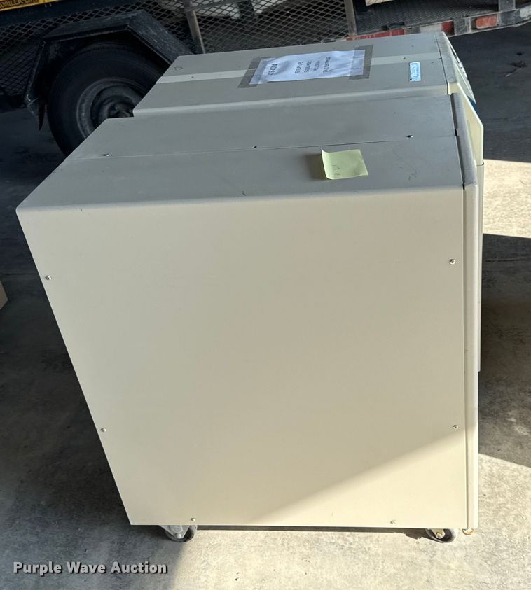 image for item DY8137 Eaton UPS