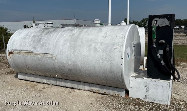 image for item DY8141 Diesel fuel tank