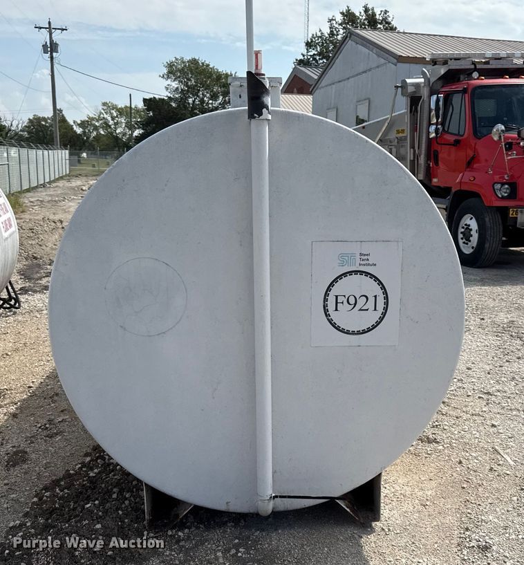 image for item DY8141 Diesel fuel tank