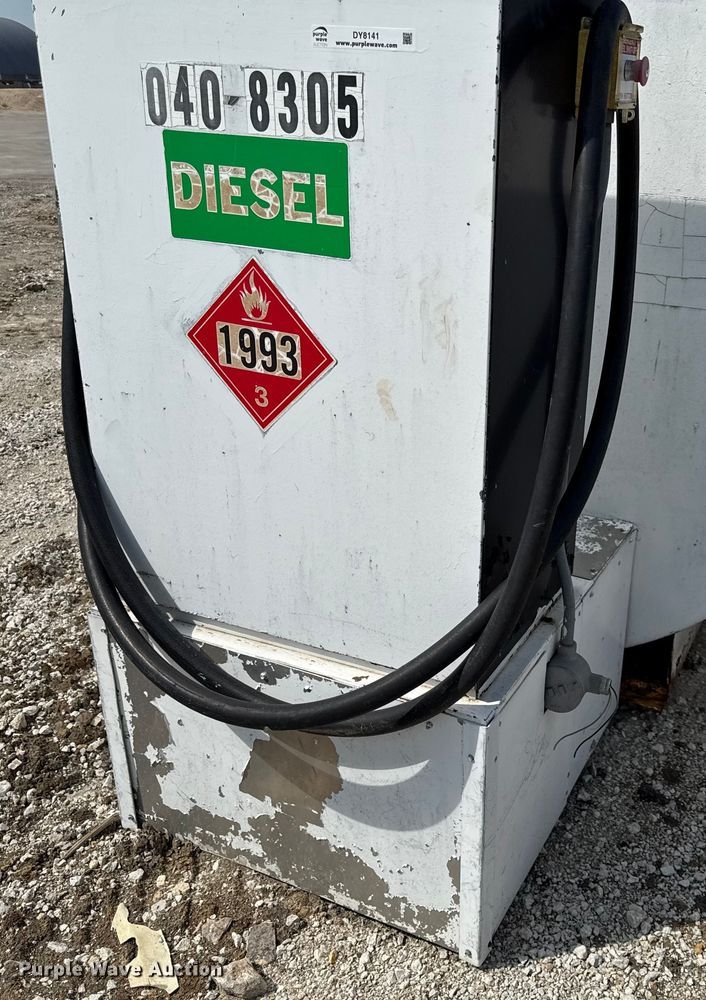 image for item DY8141 Diesel fuel tank