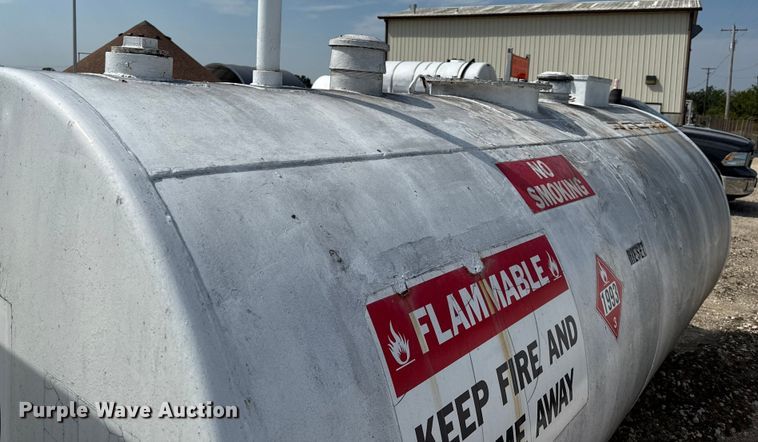 image for item DY8141 Diesel fuel tank