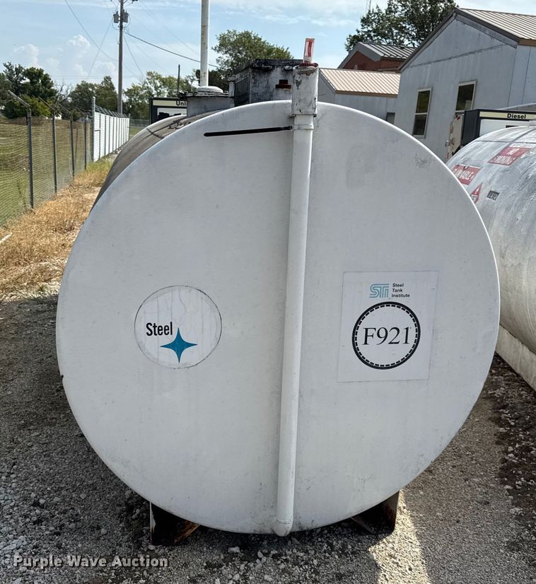 image for item DY8142 Gasoline fuel tank