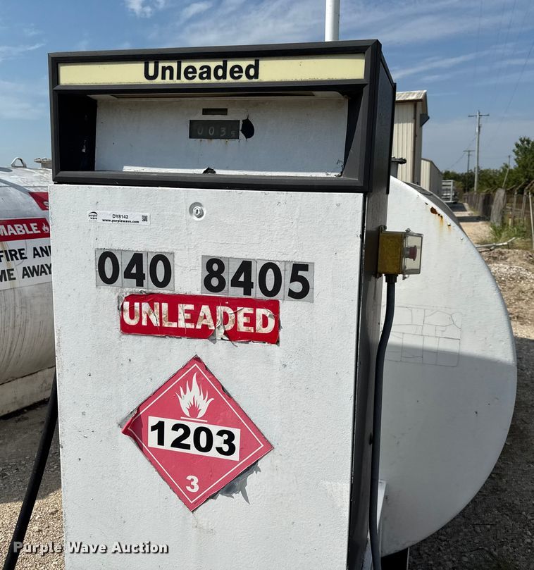 image for item DY8142 Gasoline fuel tank