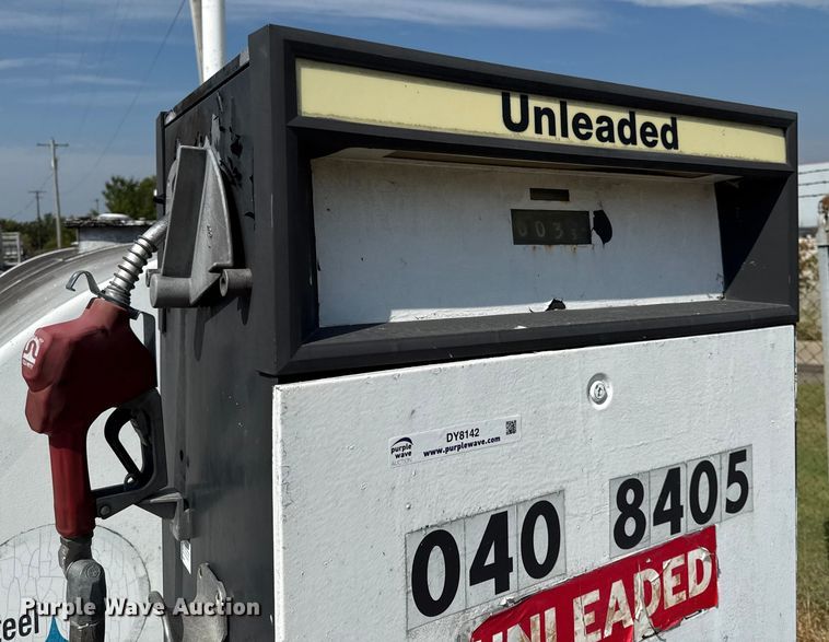 image for item DY8142 Gasoline fuel tank