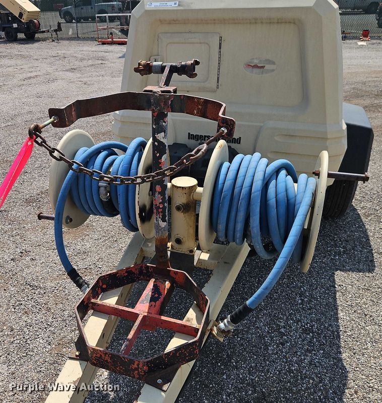 image for item DY8146 2007 Ingersoll Rand P185 air compressor