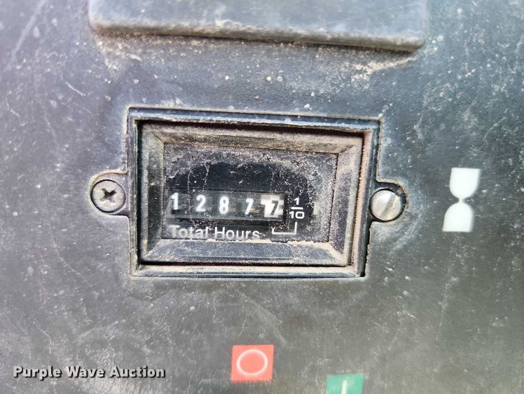 image for item DY8146 2007 Ingersoll Rand P185 air compressor