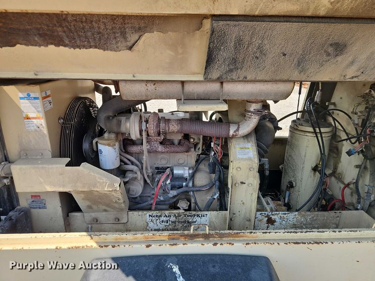 image for item DY8146 2007 Ingersoll Rand P185 air compressor