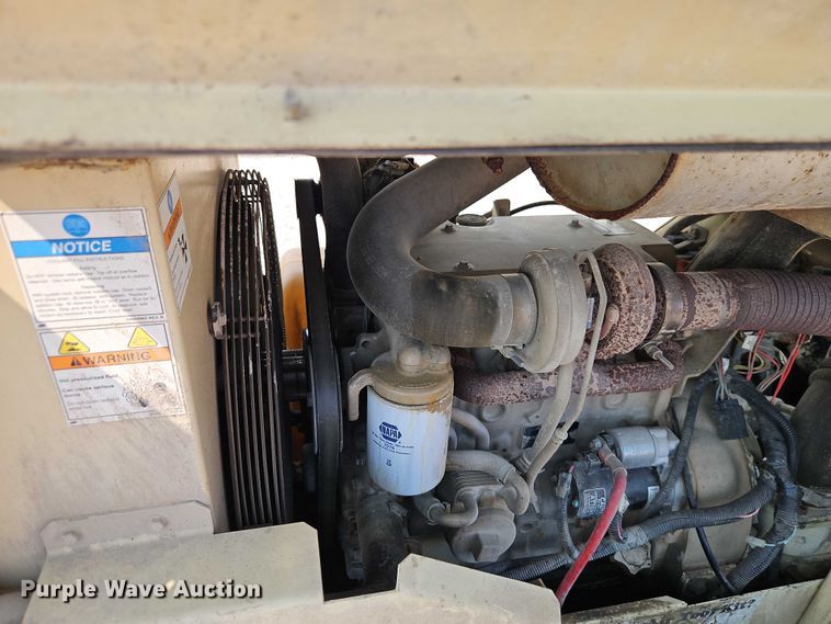 image for item DY8146 2007 Ingersoll Rand P185 air compressor