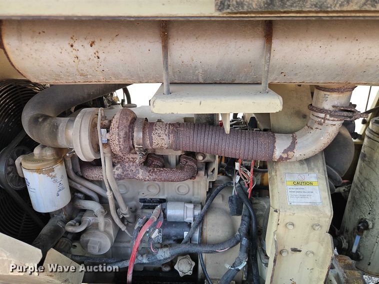 image for item DY8146 2007 Ingersoll Rand P185 air compressor