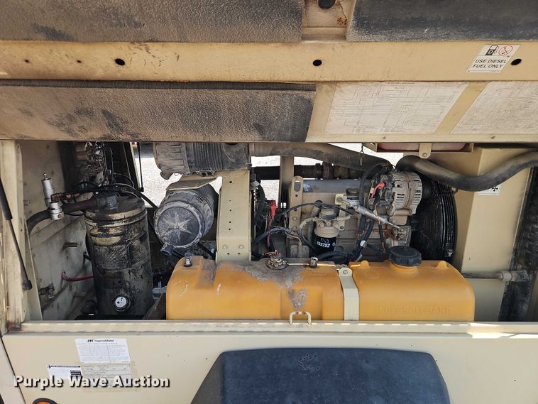 image for item DY8146 2007 Ingersoll Rand P185 air compressor