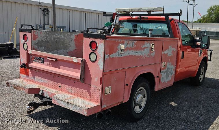 image for item DY8147 2008 Ford F250 Super Duty utility bed pickup truck