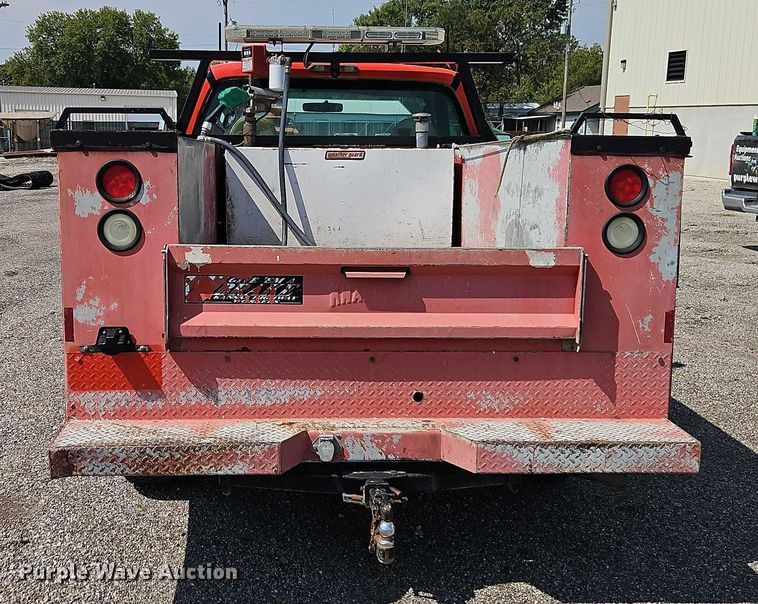 image for item DY8147 2008 Ford F250 Super Duty utility bed pickup truck