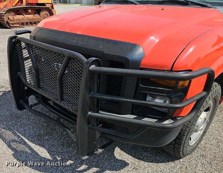 image for item DY8147 2008 Ford F250 Super Duty utility bed pickup truck