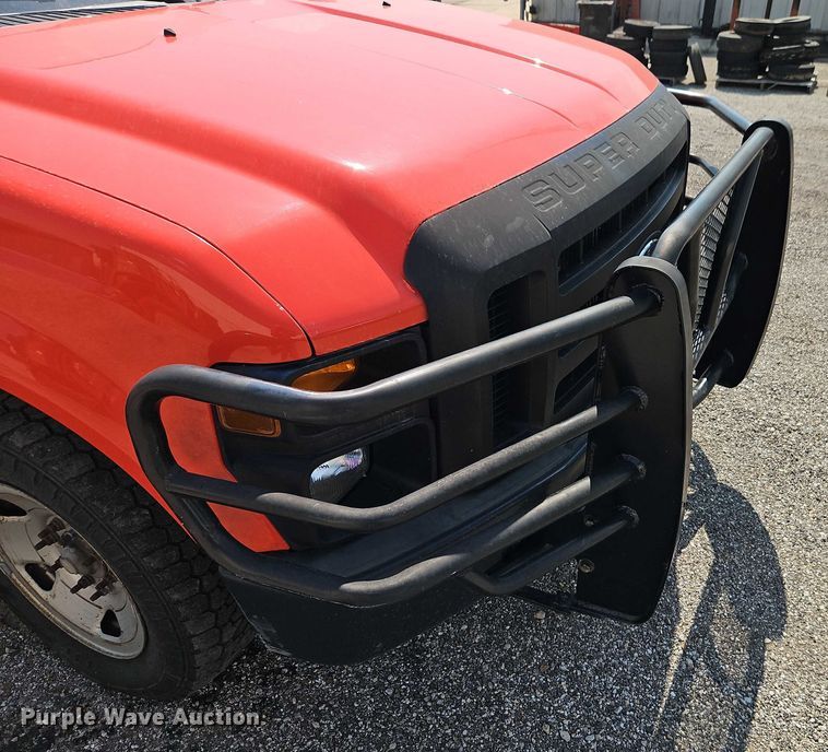 image for item DY8147 2008 Ford F250 Super Duty utility bed pickup truck