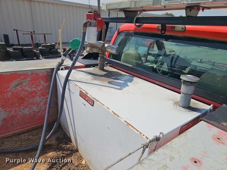 image for item DY8147 2008 Ford F250 Super Duty utility bed pickup truck