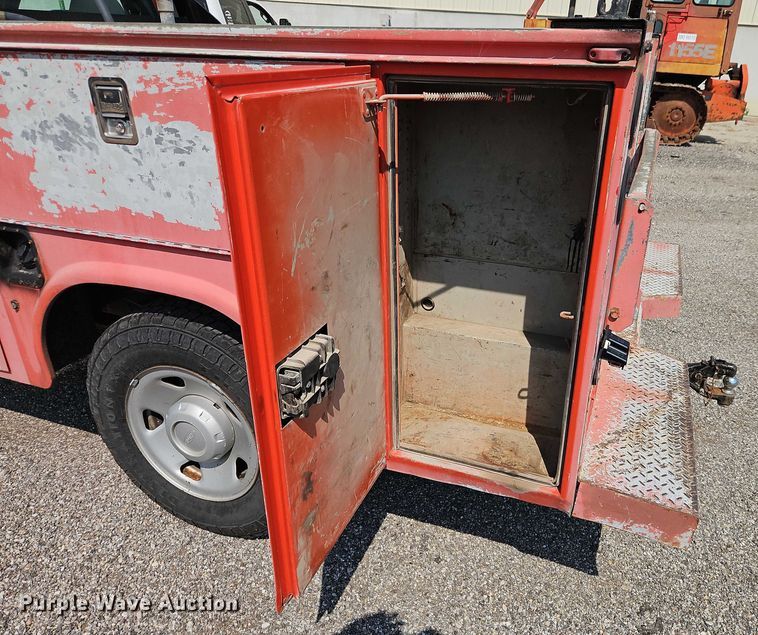 image for item DY8147 2008 Ford F250 Super Duty utility bed pickup truck