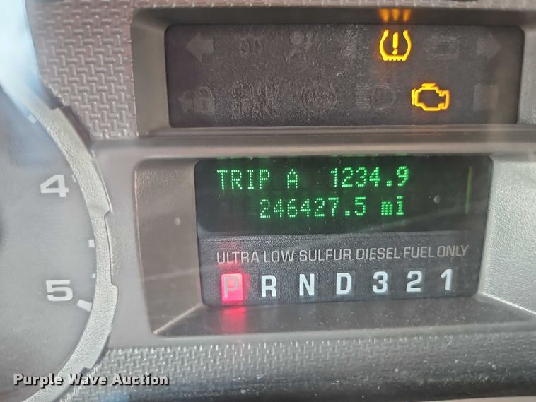 image for item DY8147 2008 Ford F250 Super Duty utility bed pickup truck