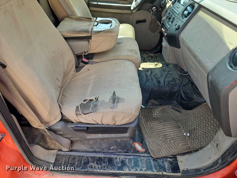 image for item DY8147 2008 Ford F250 Super Duty utility bed pickup truck