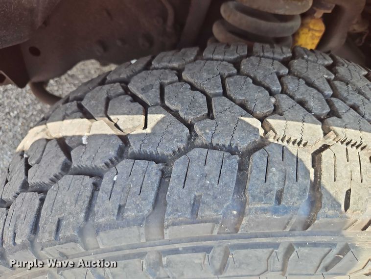 image for item DY8147 2008 Ford F250 Super Duty utility bed pickup truck