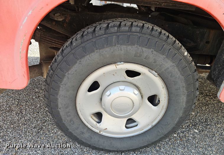 image for item DY8147 2008 Ford F250 Super Duty utility bed pickup truck