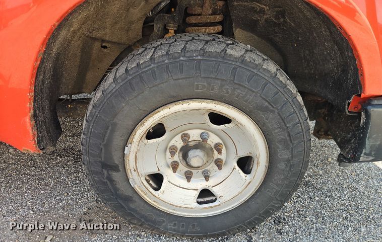 image for item DY8147 2008 Ford F250 Super Duty utility bed pickup truck