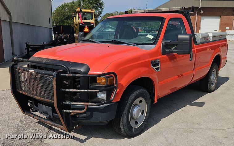image for item DY8148 2009 Ford F250 Super Duty pickup truck