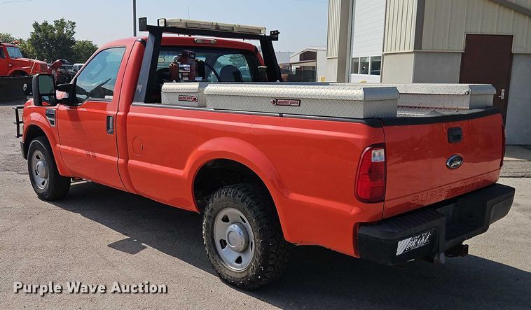 image for item DY8148 2009 Ford F250 Super Duty pickup truck