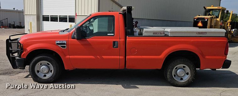 image for item DY8148 2009 Ford F250 Super Duty pickup truck