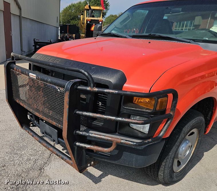 image for item DY8148 2009 Ford F250 Super Duty pickup truck
