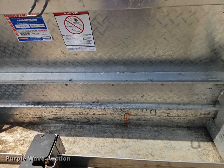 image for item DY8148 2009 Ford F250 Super Duty pickup truck