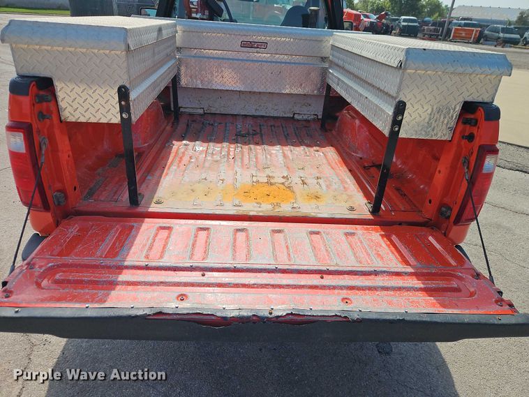 image for item DY8148 2009 Ford F250 Super Duty pickup truck