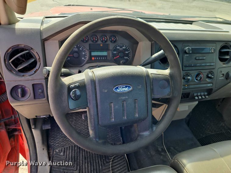 image for item DY8148 2009 Ford F250 Super Duty pickup truck