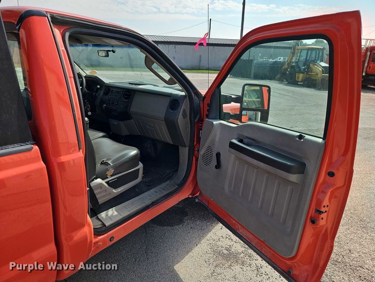 image for item DY8148 2009 Ford F250 Super Duty pickup truck