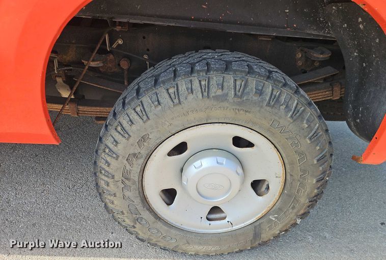 image for item DY8148 2009 Ford F250 Super Duty pickup truck