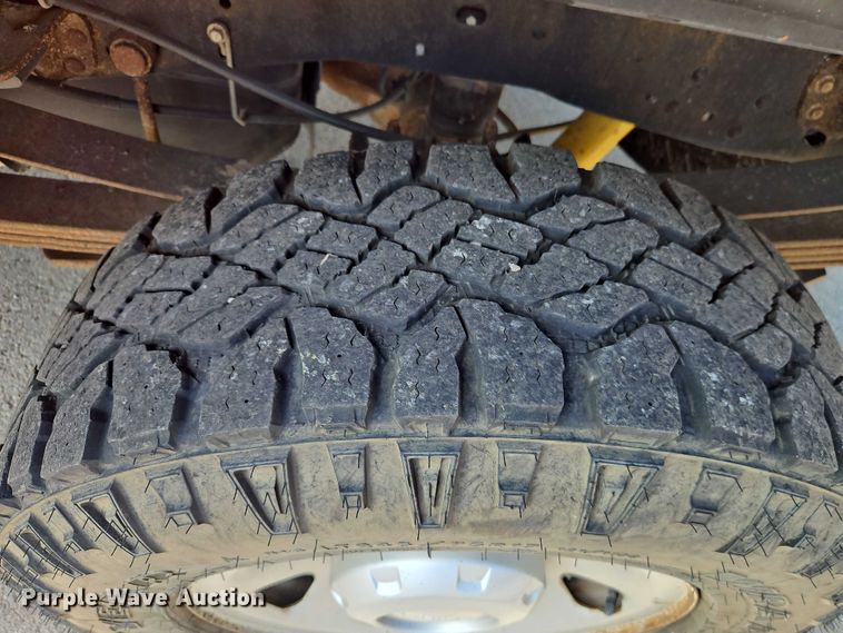 image for item DY8148 2009 Ford F250 Super Duty pickup truck