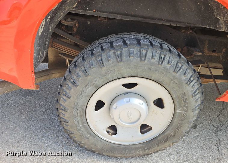 image for item DY8148 2009 Ford F250 Super Duty pickup truck