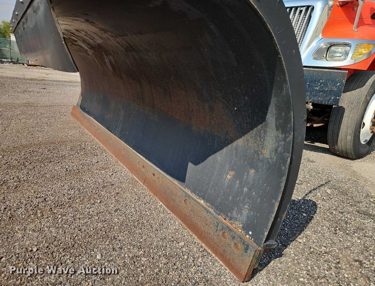 image for item DY8149 2005 International 7400 dump truck