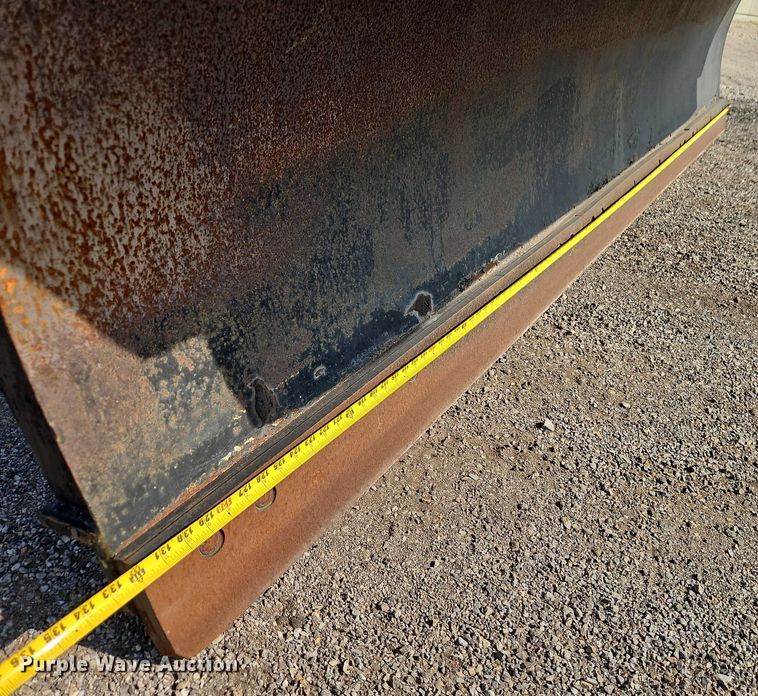 image for item DY8149 2005 International 7400 dump truck