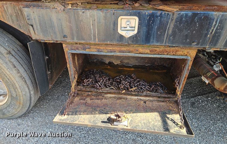 image for item DY8149 2005 International 7400 dump truck