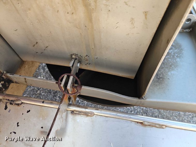 image for item DY8149 2005 International 7400 dump truck