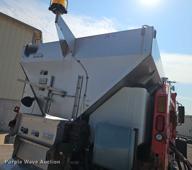 image for item DY8149 2005 International 7400 dump truck